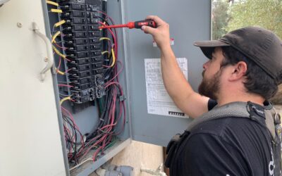 Breaker Panels vs Fuse Boxes: What Orange County Homeowners Need to Know